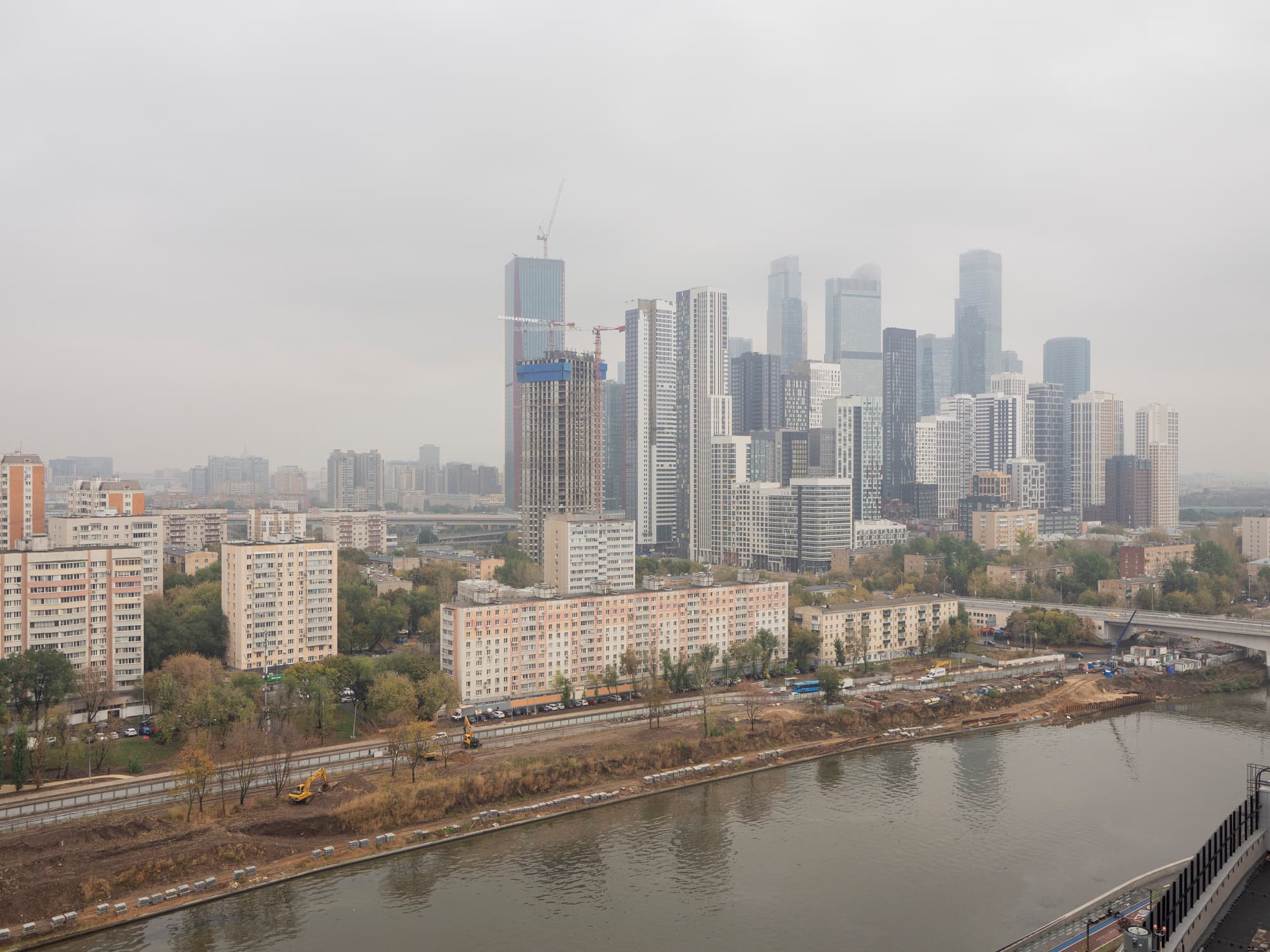 Вид из квартиры на Москву-реку и Москва-Сити в ЖК «Береговой»